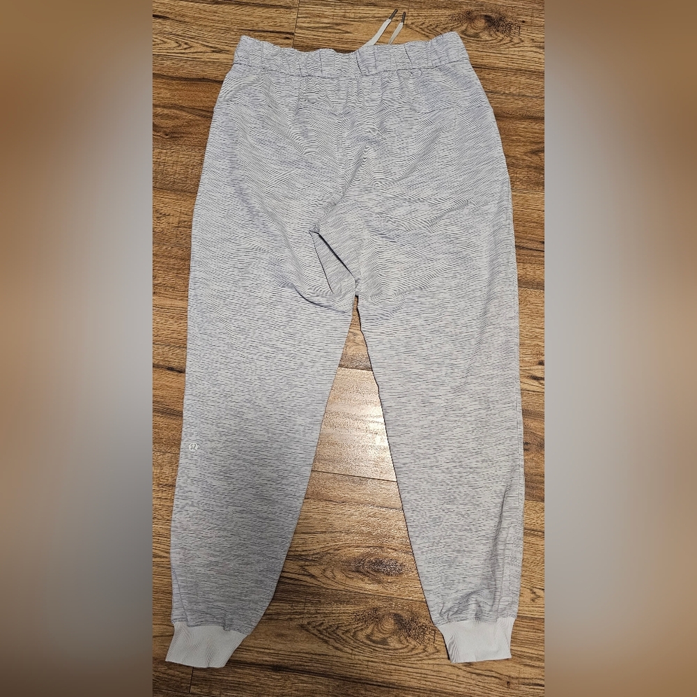 Lululemon Joggers - Picture 5 of 6